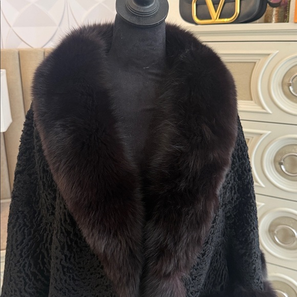 Fox fur trimmed cape large - Picture 2 of 11